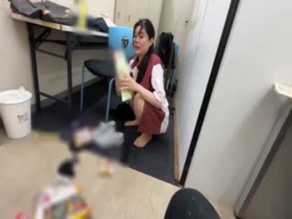 SDDE-711著魔的巴卡特神木麗一份神奇的聖誕禮物這是一個利用大胸部打工身體的大逃亡哈哈聖誕節再次在便利商店發布了色情白痴大火焰特別聖夜乳房貓連續29個更好的節日