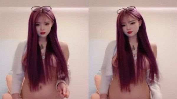 七彩主播 牡丹花 ：极品紫发女神，大尺寸度来了，粉嫩的很啊，超多露逼高清镜头，切勿错过！！