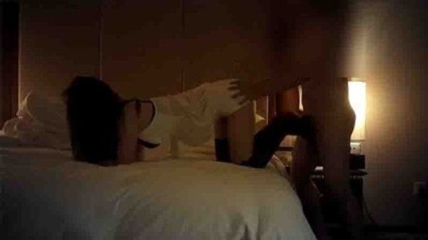 超美女学生放学后的援交