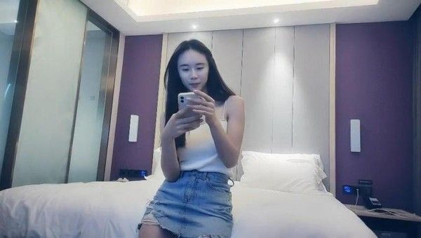 大神回归，征战外围圈，175清纯校园女神，模特身材乖巧听话，高清源码录制